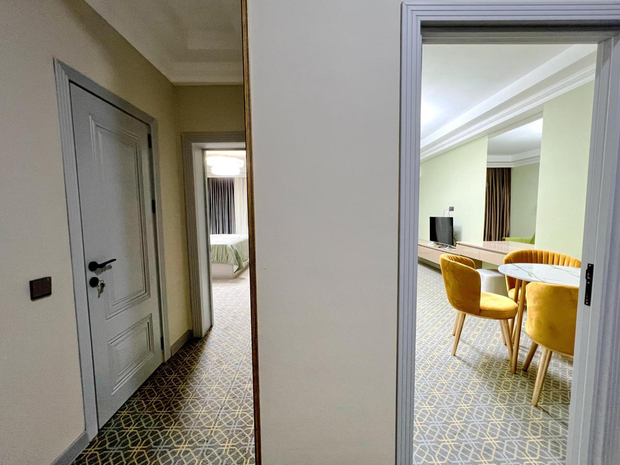 Alison Hotel Баку Екстериор снимка