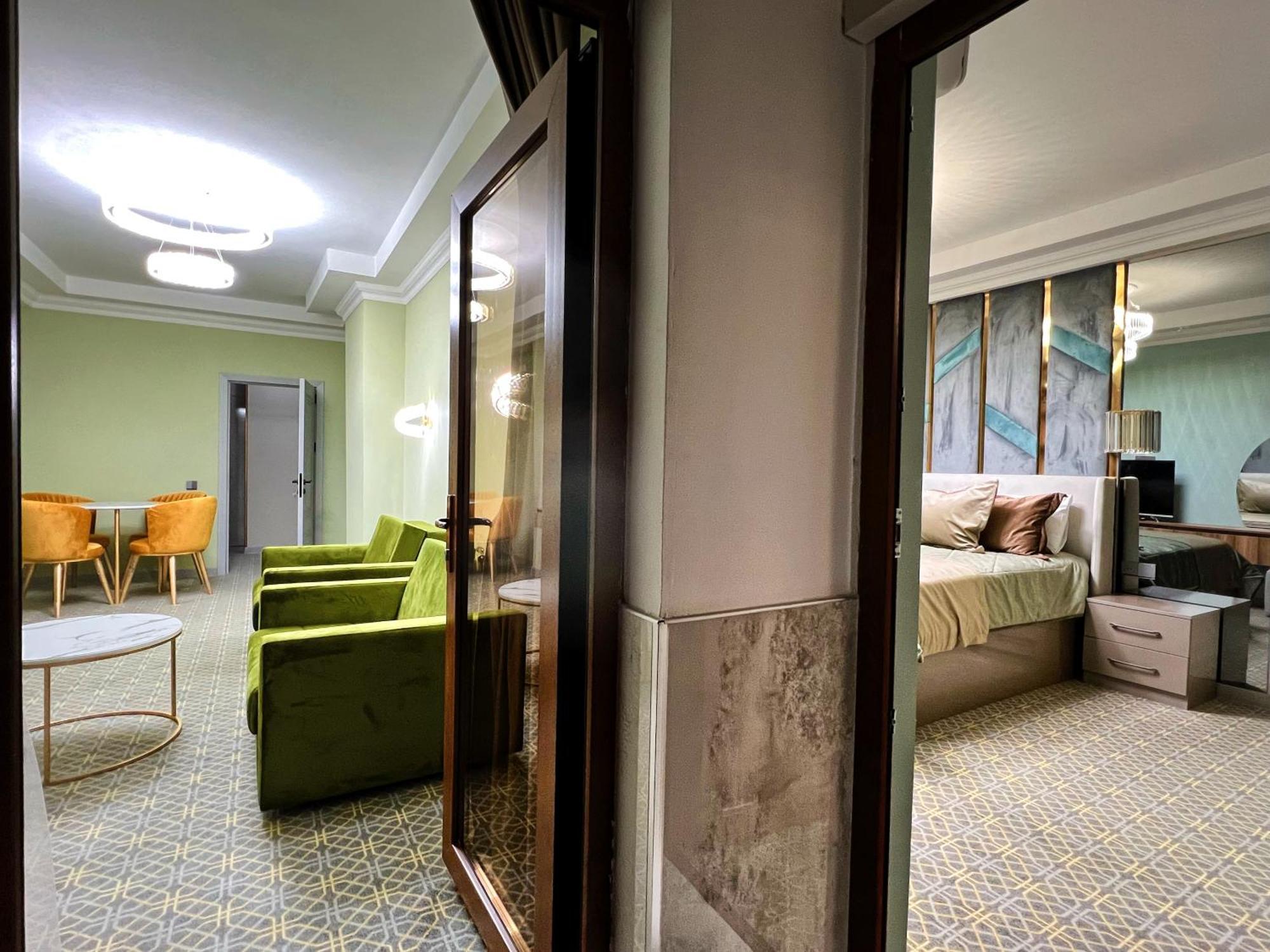 Alison Hotel Баку Екстериор снимка