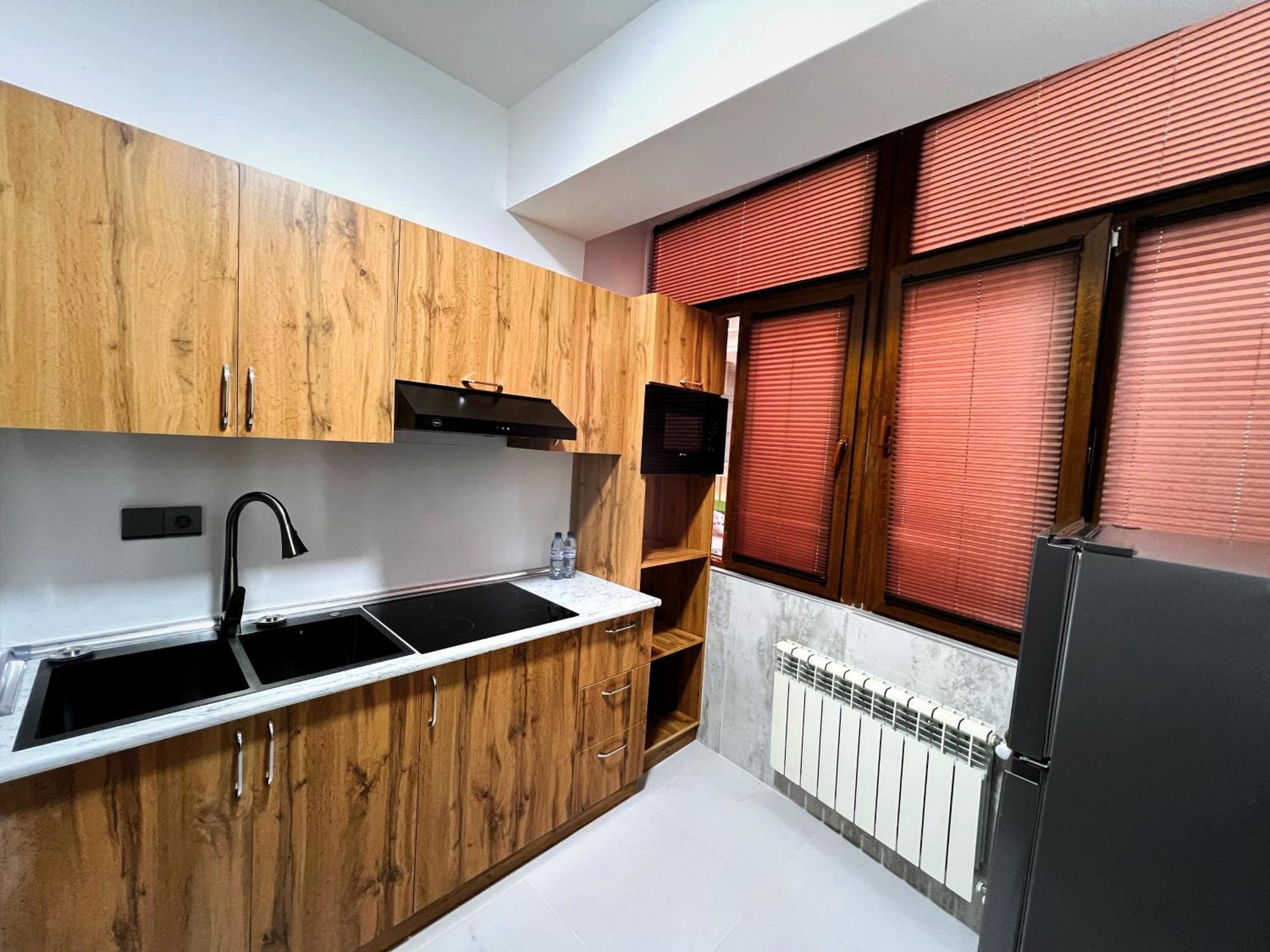 Alison Hotel Баку Екстериор снимка